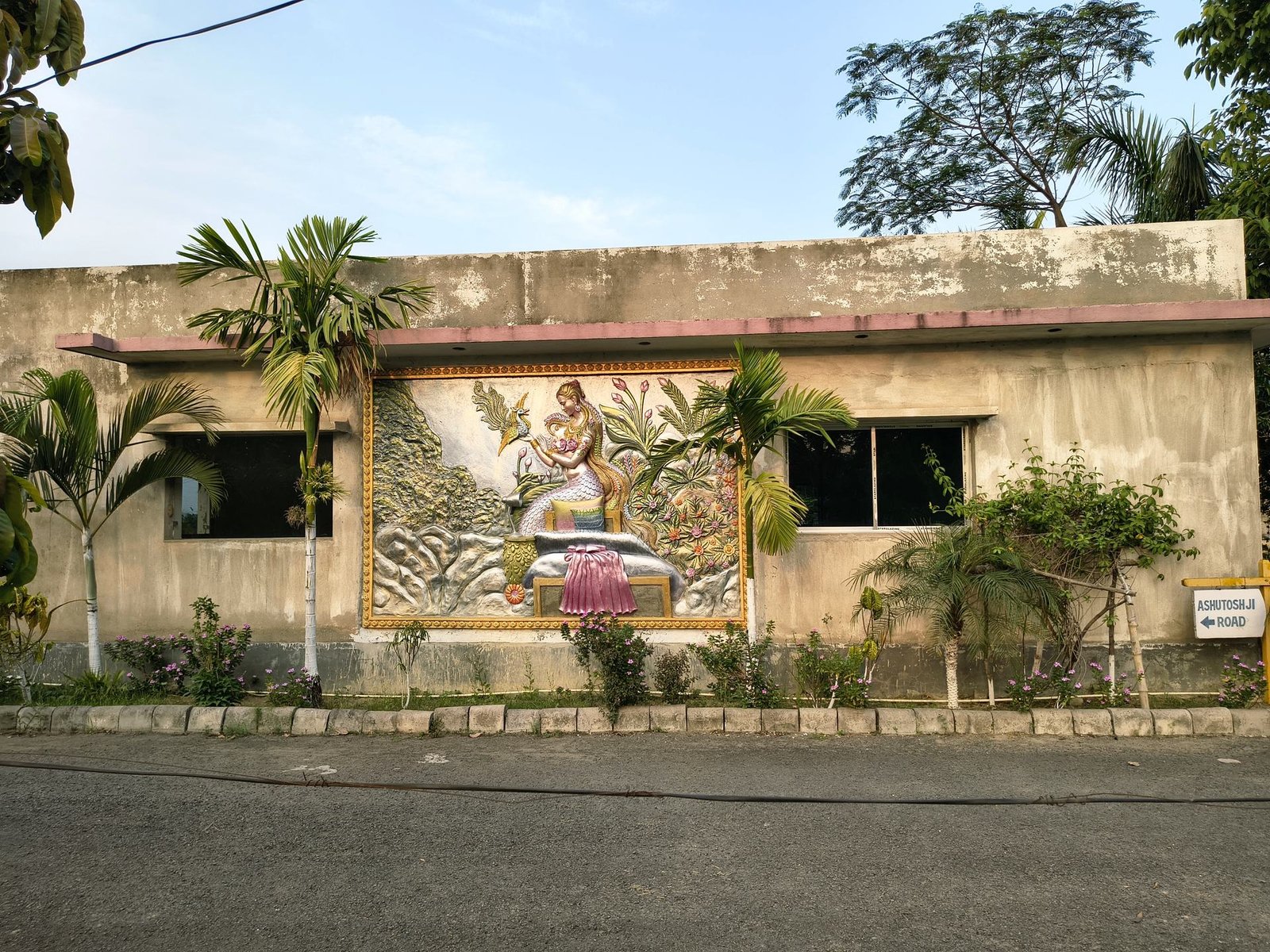 Oasis Glass Clubhouse